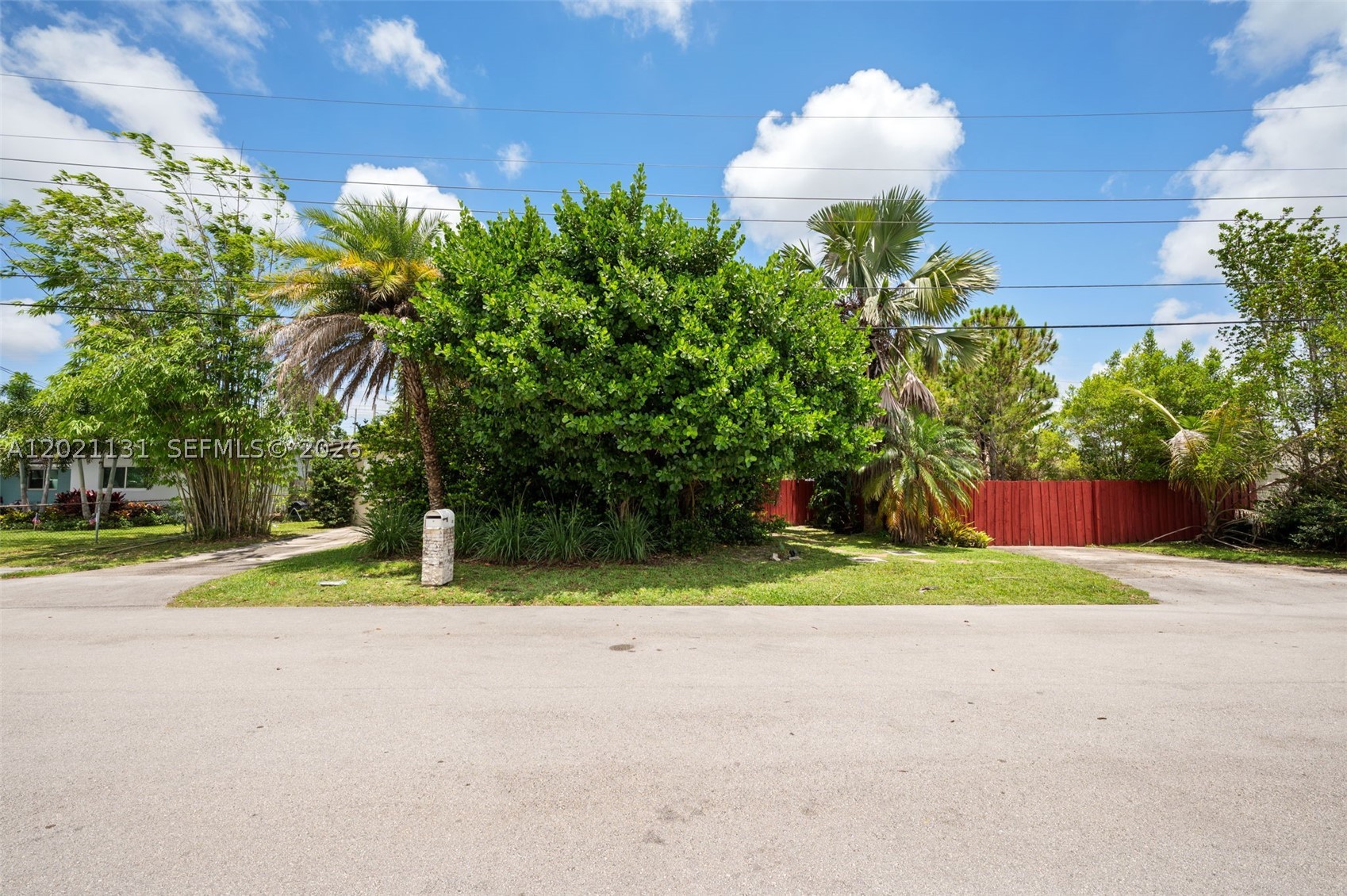 4512 SW 37th Ave, Dania Beach FL 33312