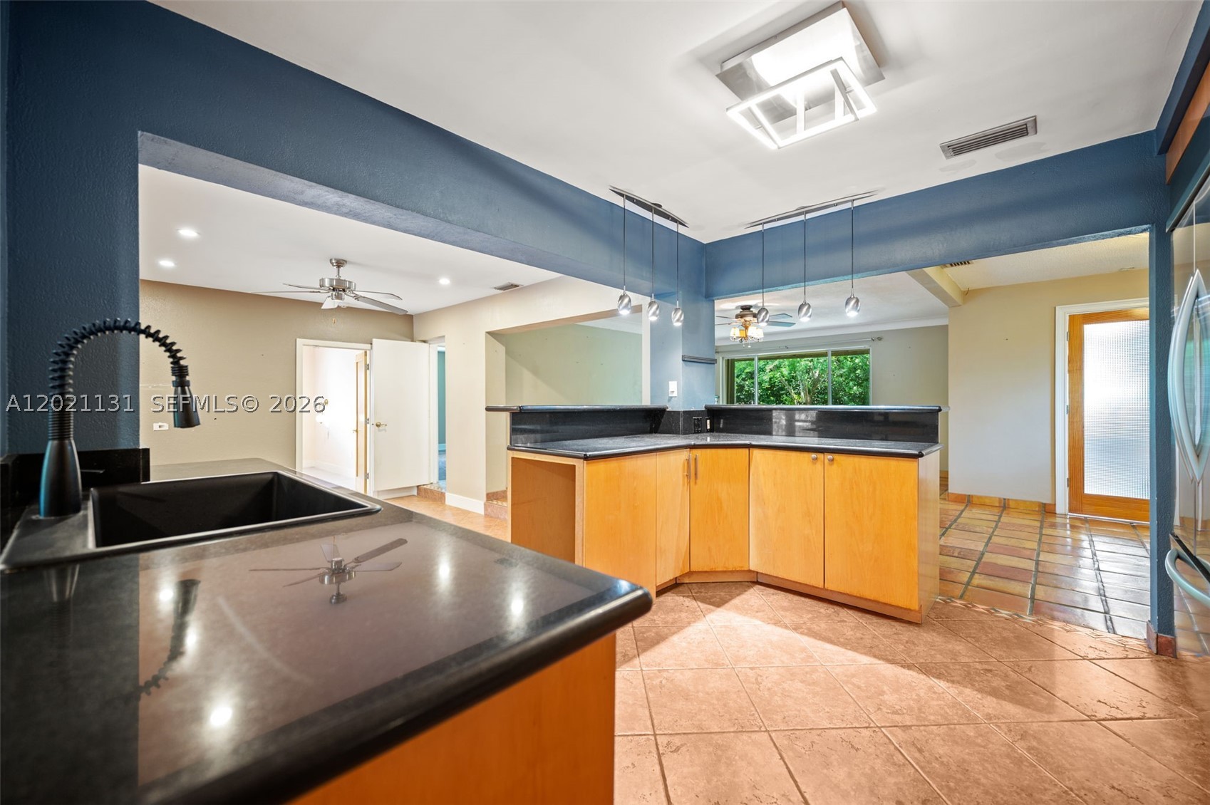 4512 SW 37th Ave, Dania Beach FL 33312