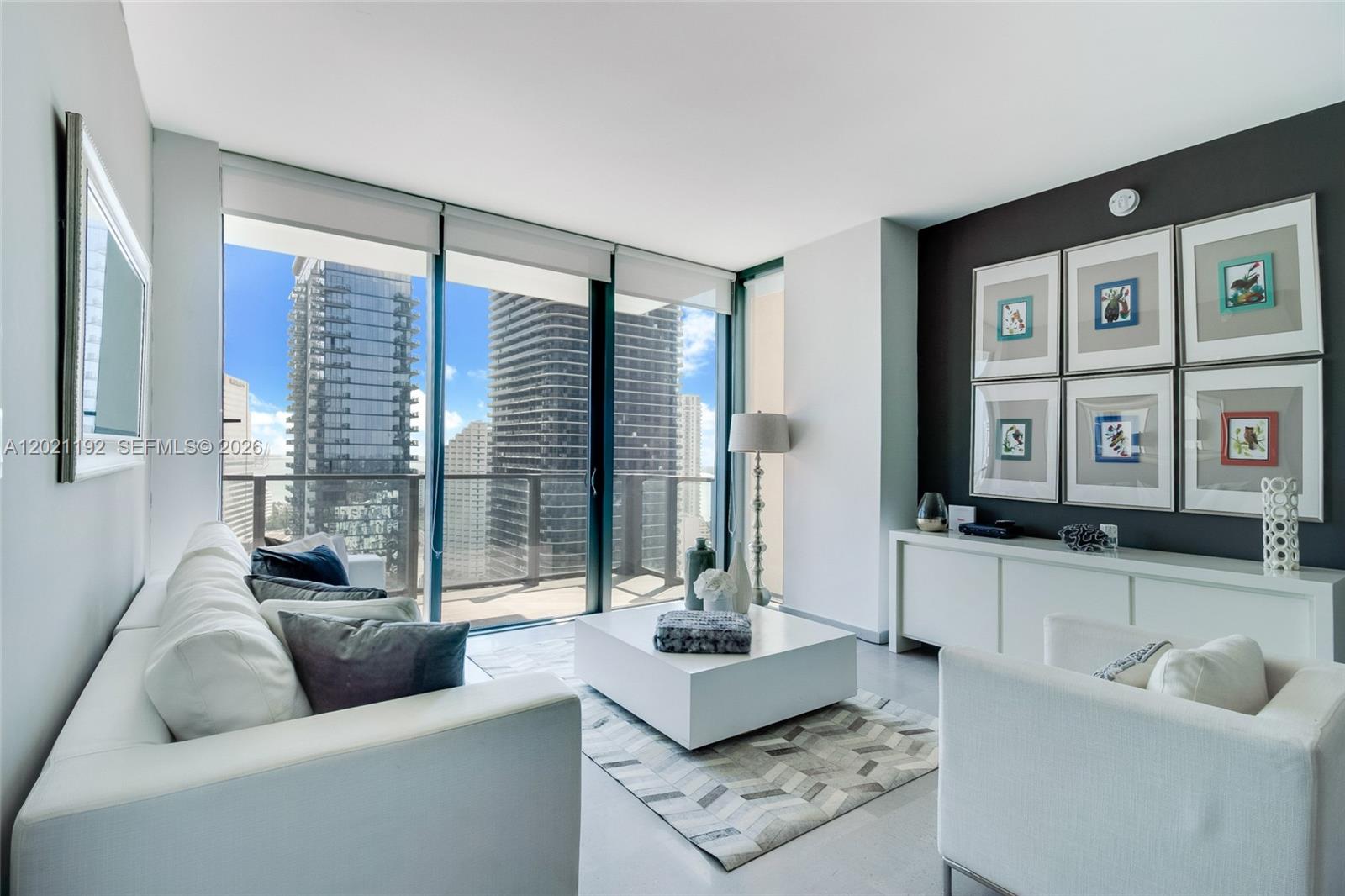 88 SW 7th St #1905, Miami FL 33130