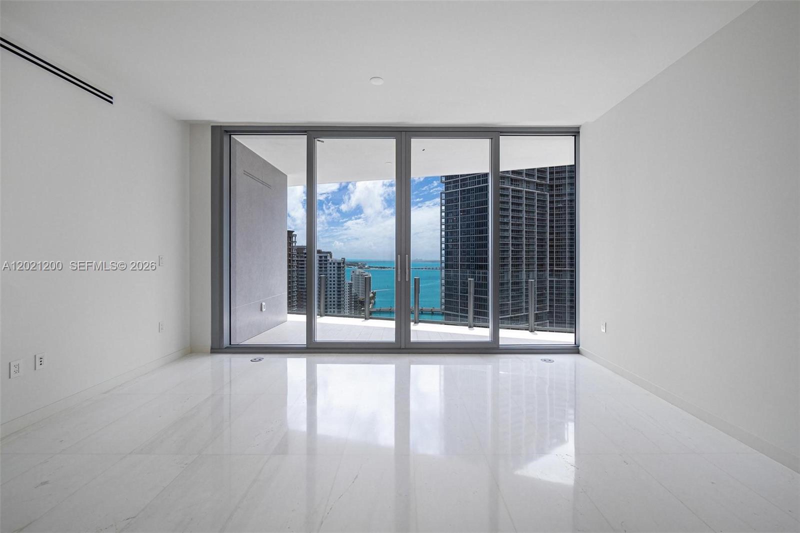 300 Biscayne Boulevard Way #2906W, Miami FL 33131