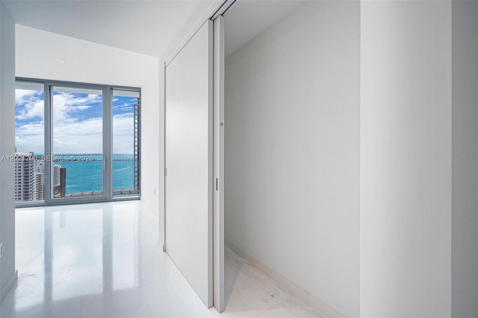 300 Biscayne Boulevard Way #2906W, Miami FL 33131