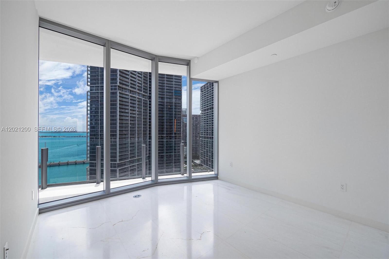 300 Biscayne Boulevard Way #2906W, Miami FL 33131
