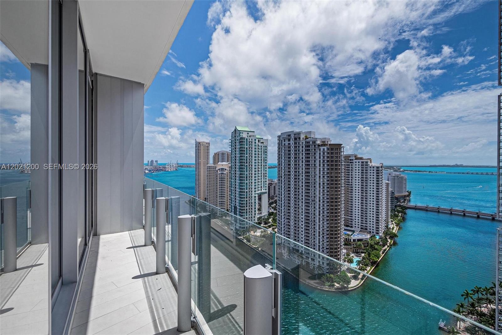 300 Biscayne Boulevard Way #2906W, Miami FL 33131