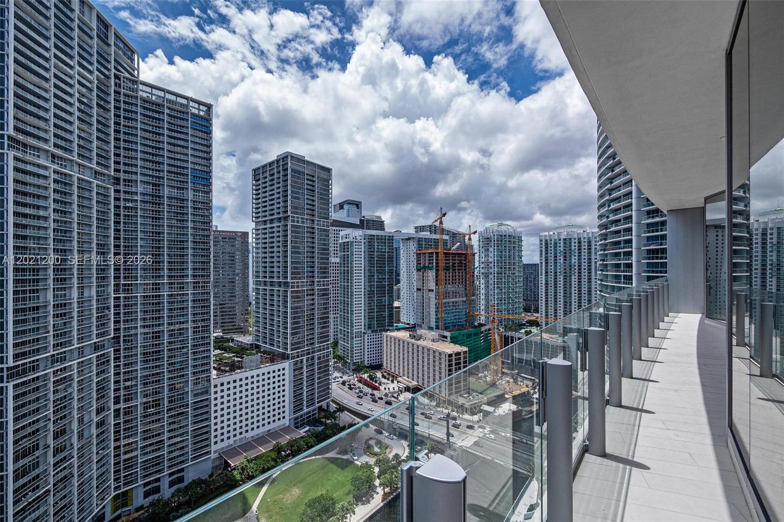 300 Biscayne Boulevard Way #2906W, Miami FL 33131