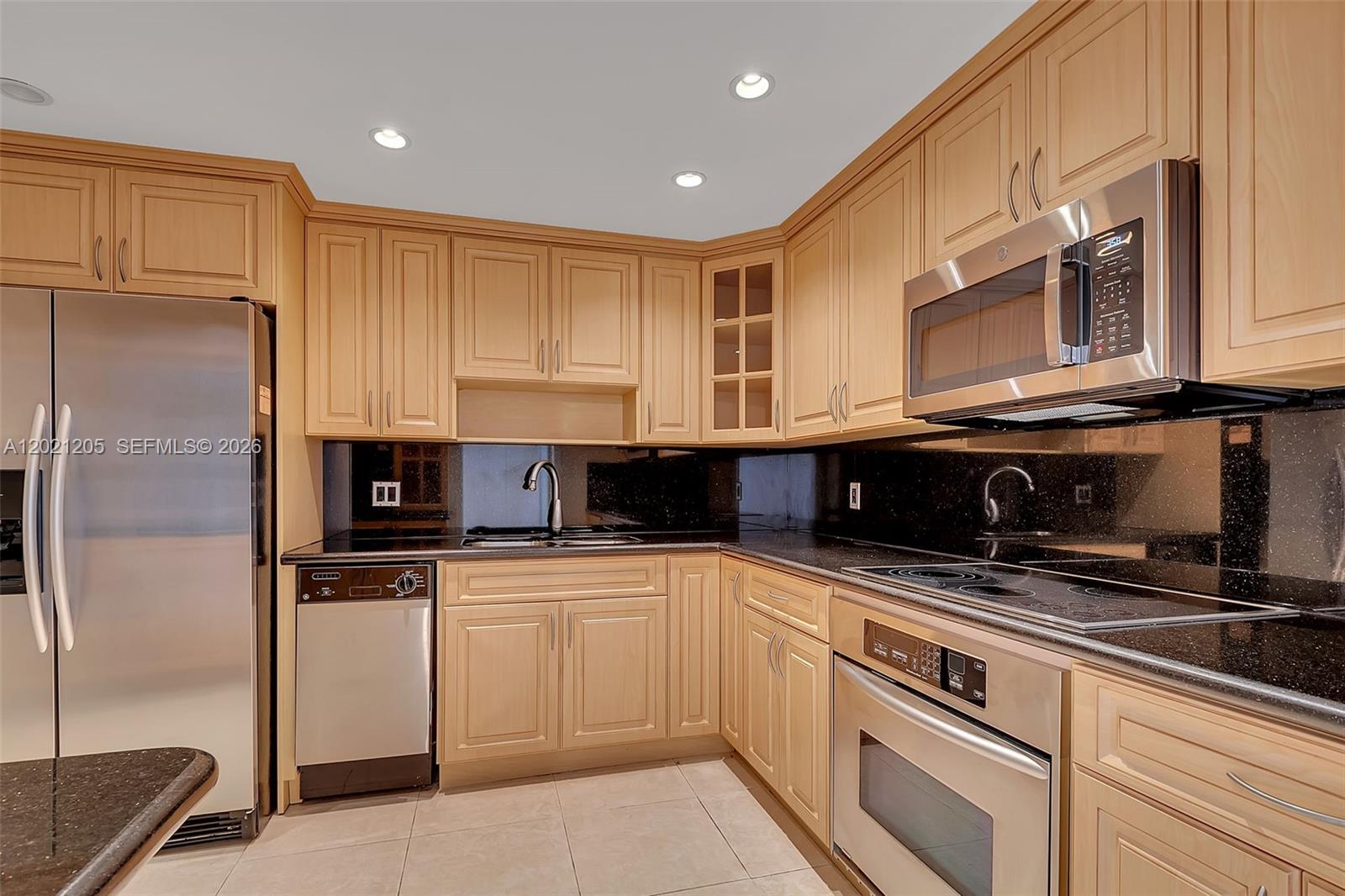 3 Grove Isle Dr #C1606, Coconut Grove FL 33133