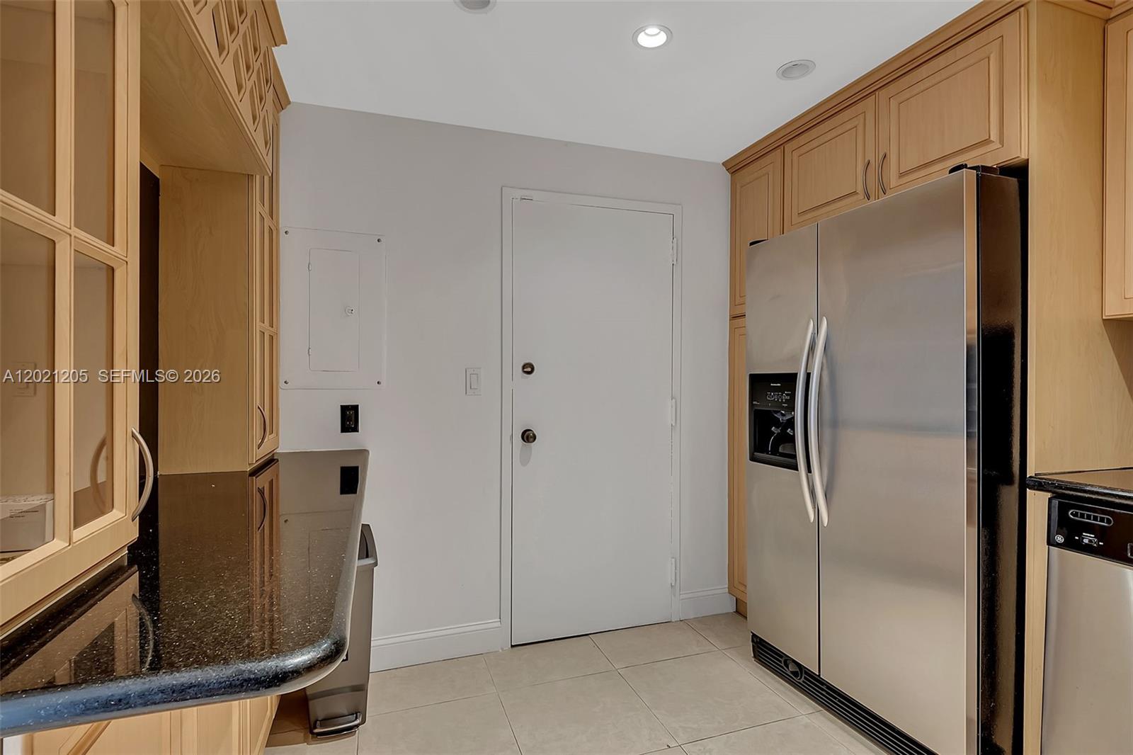 3 Grove Isle Dr #C1606, Coconut Grove FL 33133