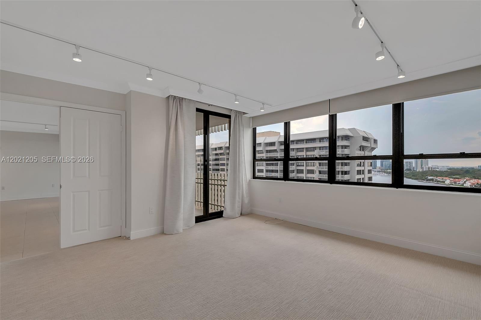 3 Grove Isle Dr #C1606, Coconut Grove FL 33133