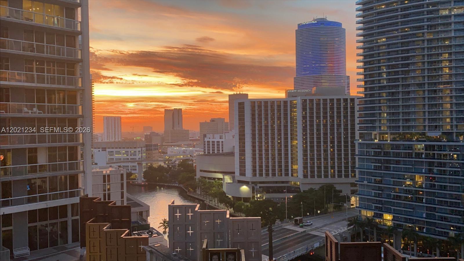 475 Brickell Ave #1813, Miami FL 33131