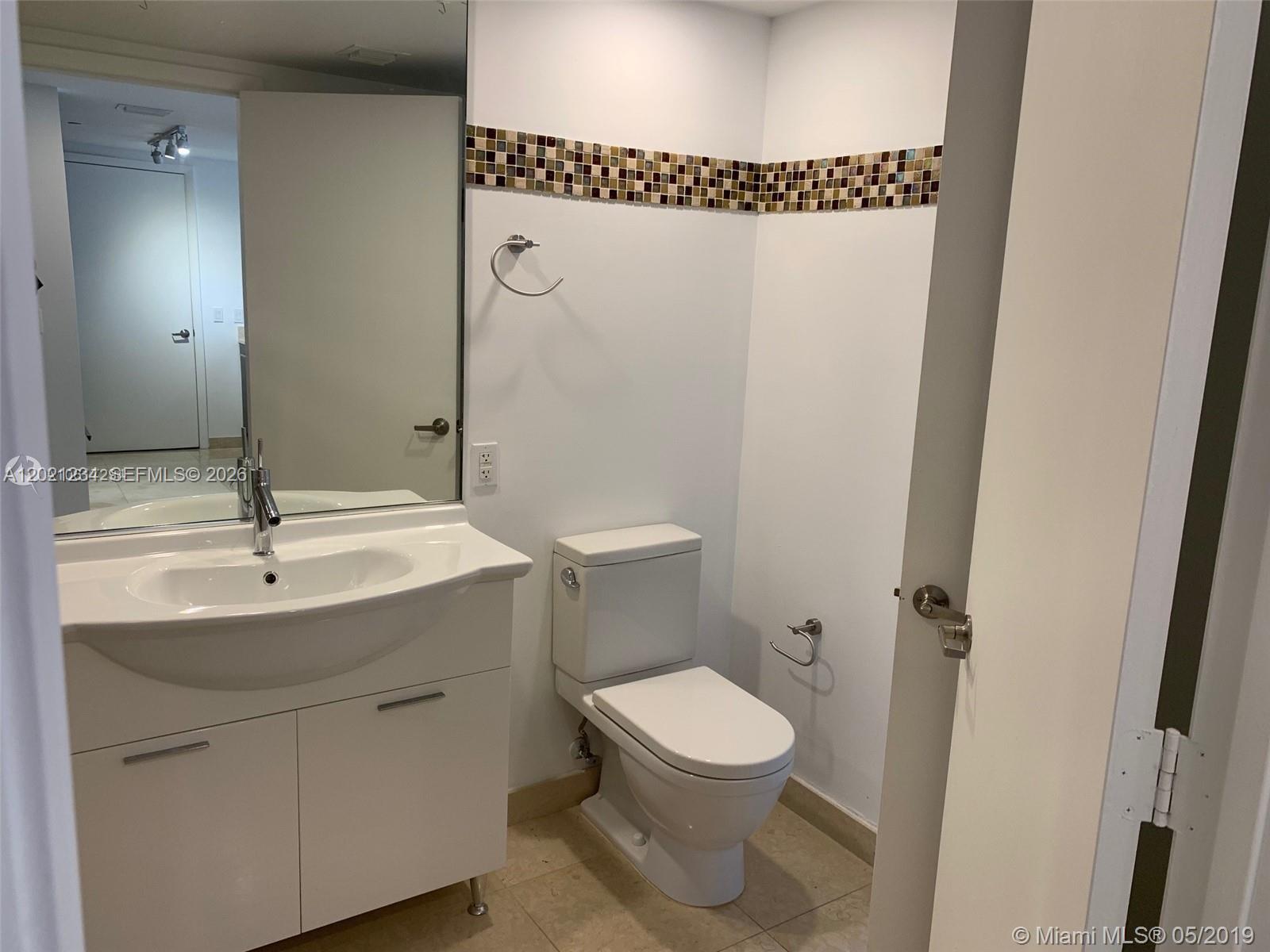 475 Brickell Ave #1813, Miami FL 33131
