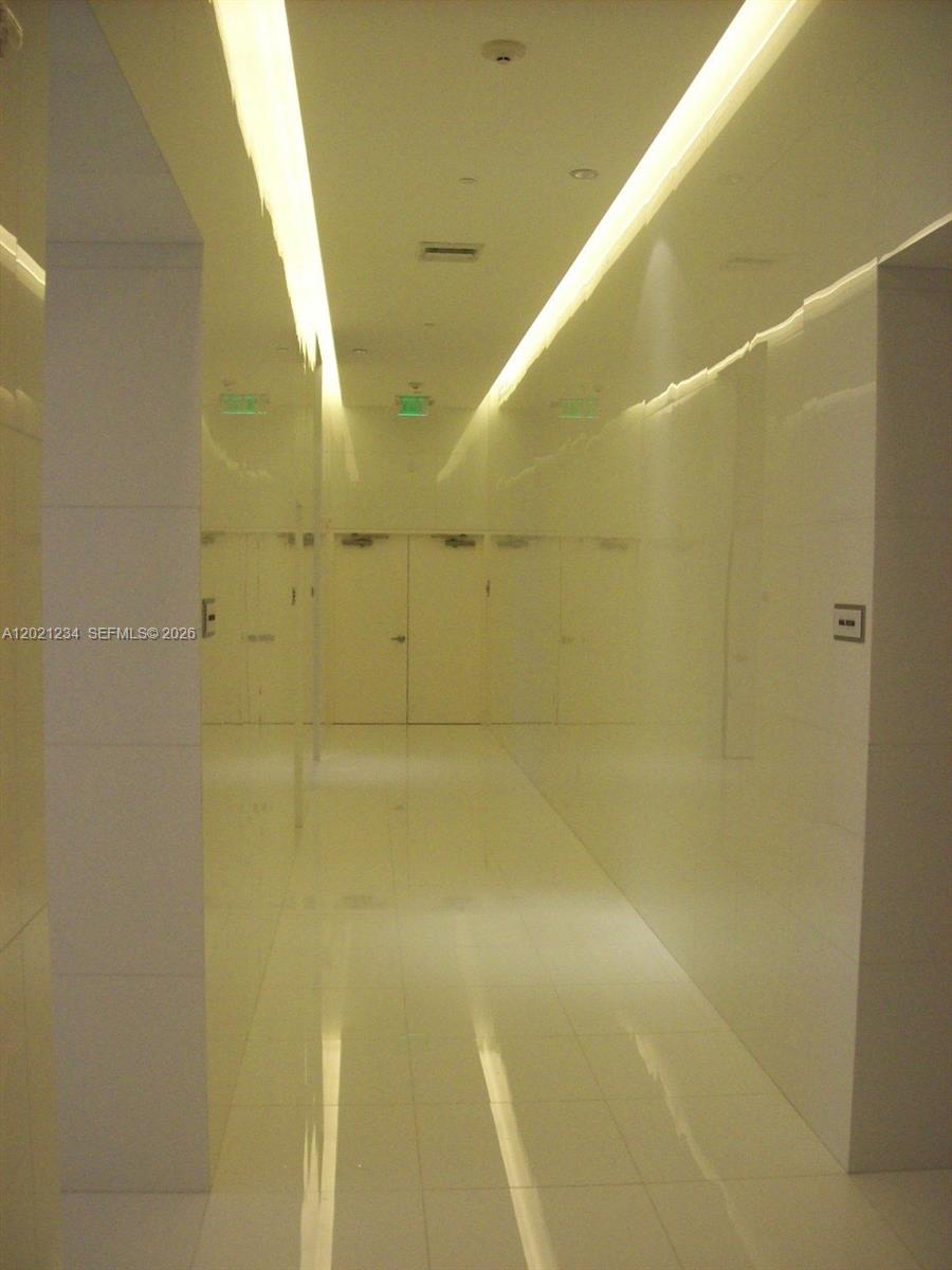 475 Brickell Ave #1813, Miami FL 33131