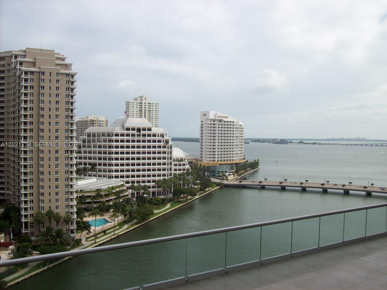 475 Brickell Ave #1813, Miami FL 33131