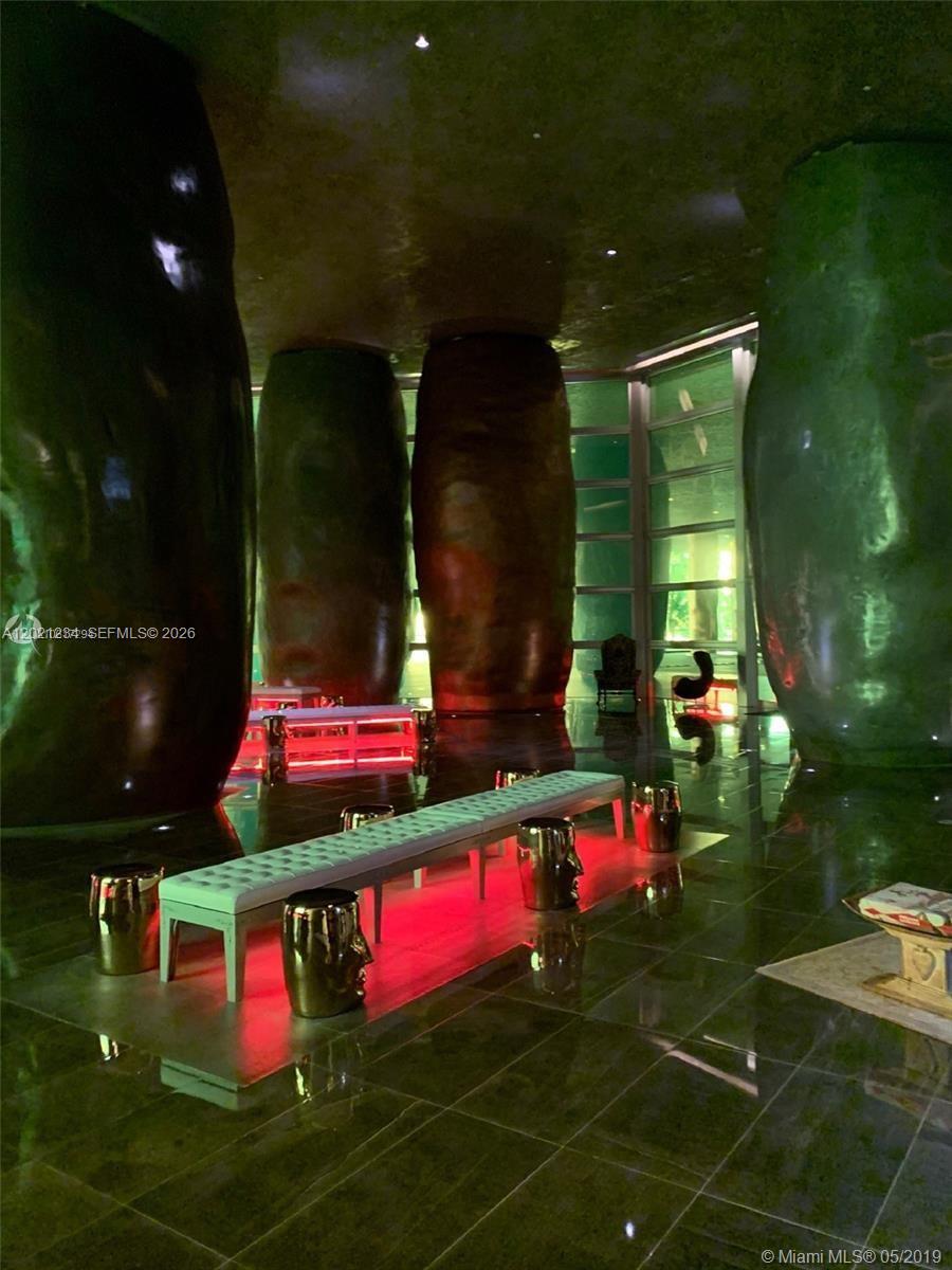 475 Brickell Ave #1813, Miami FL 33131