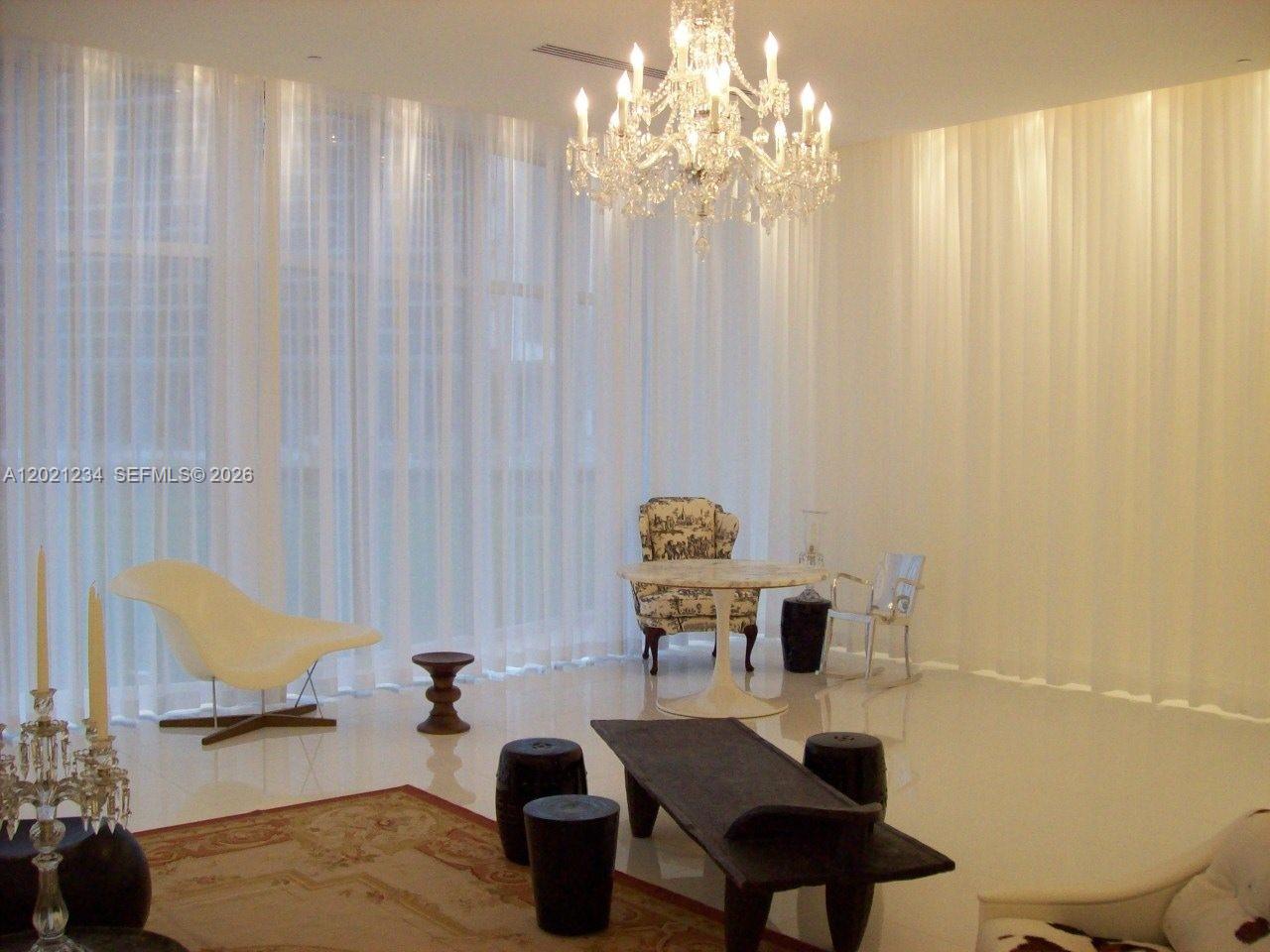 475 Brickell Ave #1813, Miami FL 33131