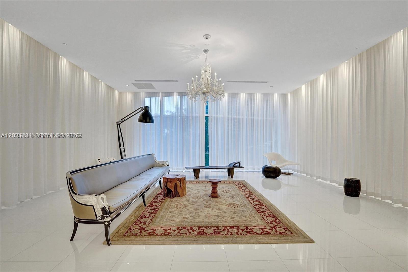 475 Brickell Ave #1813, Miami FL 33131