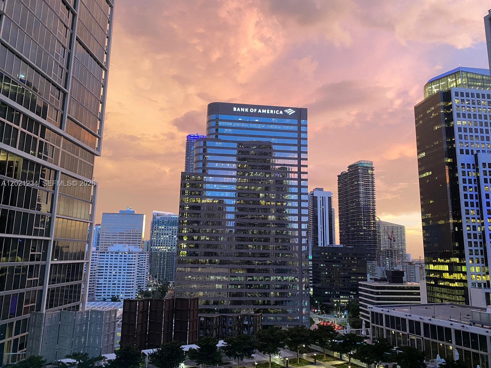 475 Brickell Ave #1813, Miami FL 33131