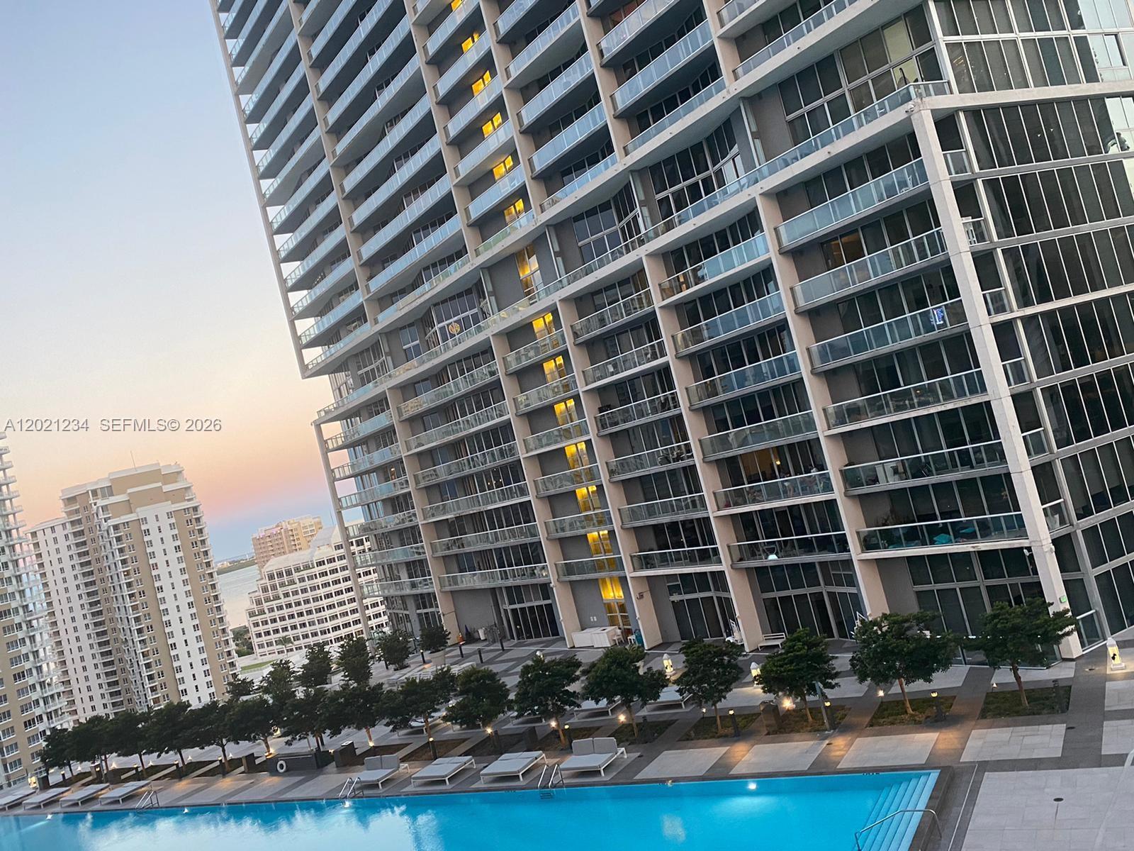 475 Brickell Ave #1813, Miami FL 33131