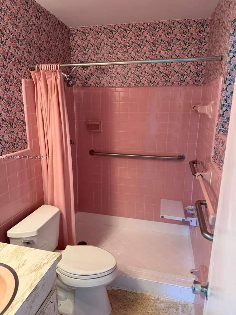 5127 Alton Rd, Miami Beach FL 33140