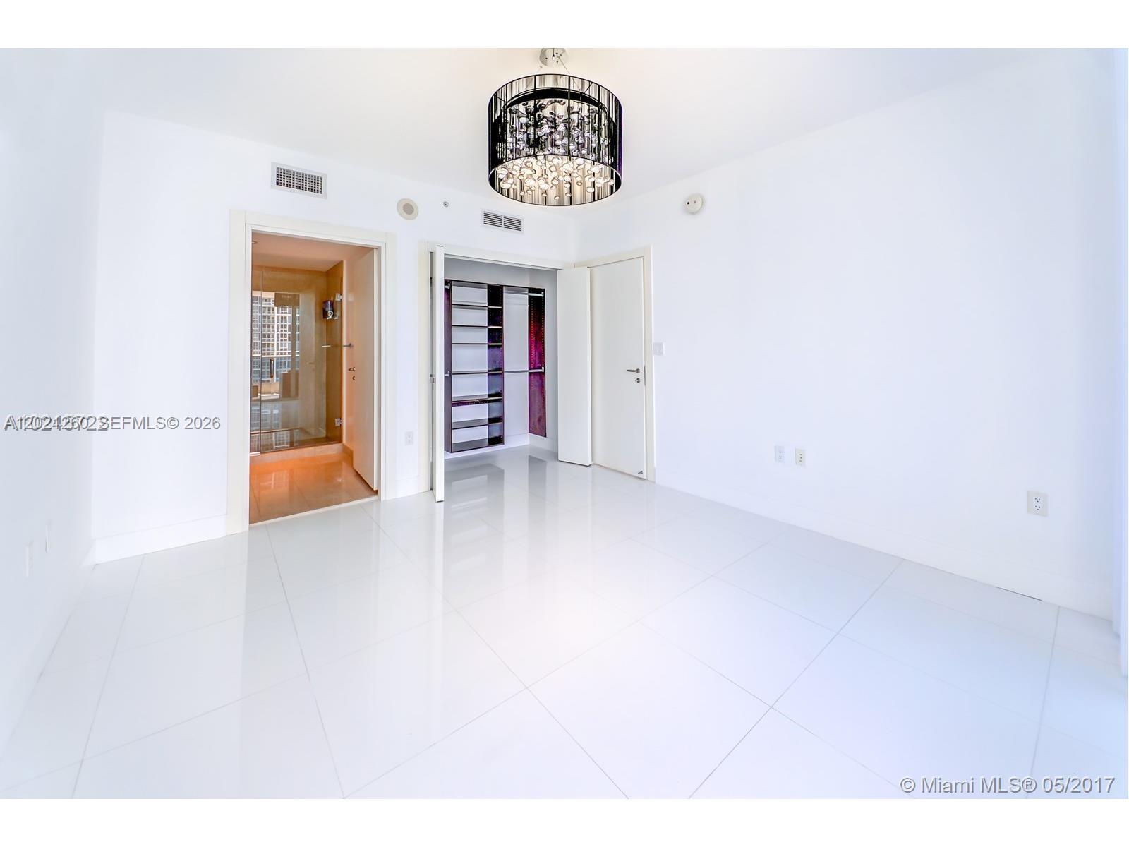 200 Biscayne Boulevard Way #3404, Miami FL 33131