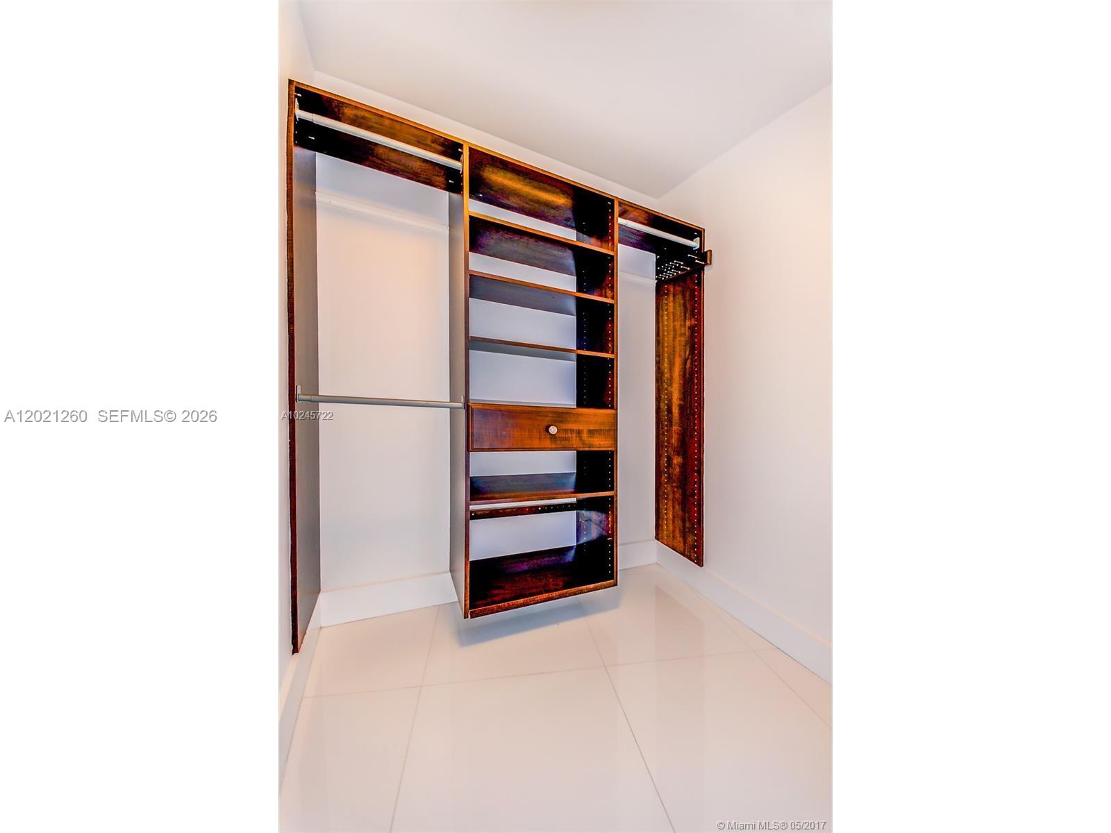 200 Biscayne Boulevard Way #3404, Miami FL 33131