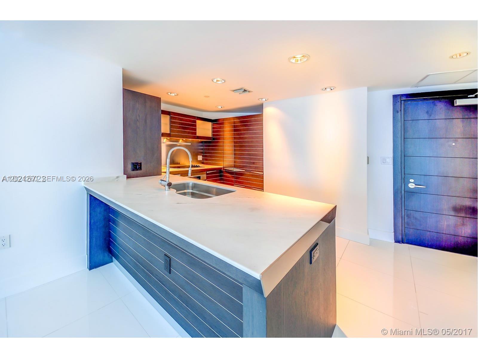 200 Biscayne Boulevard Way #3404, Miami FL 33131