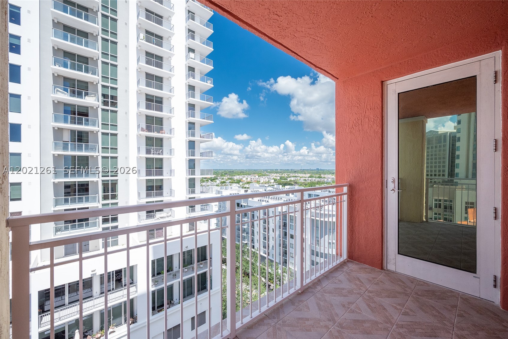 7350 SW 89th St #1410S, Miami FL 33156