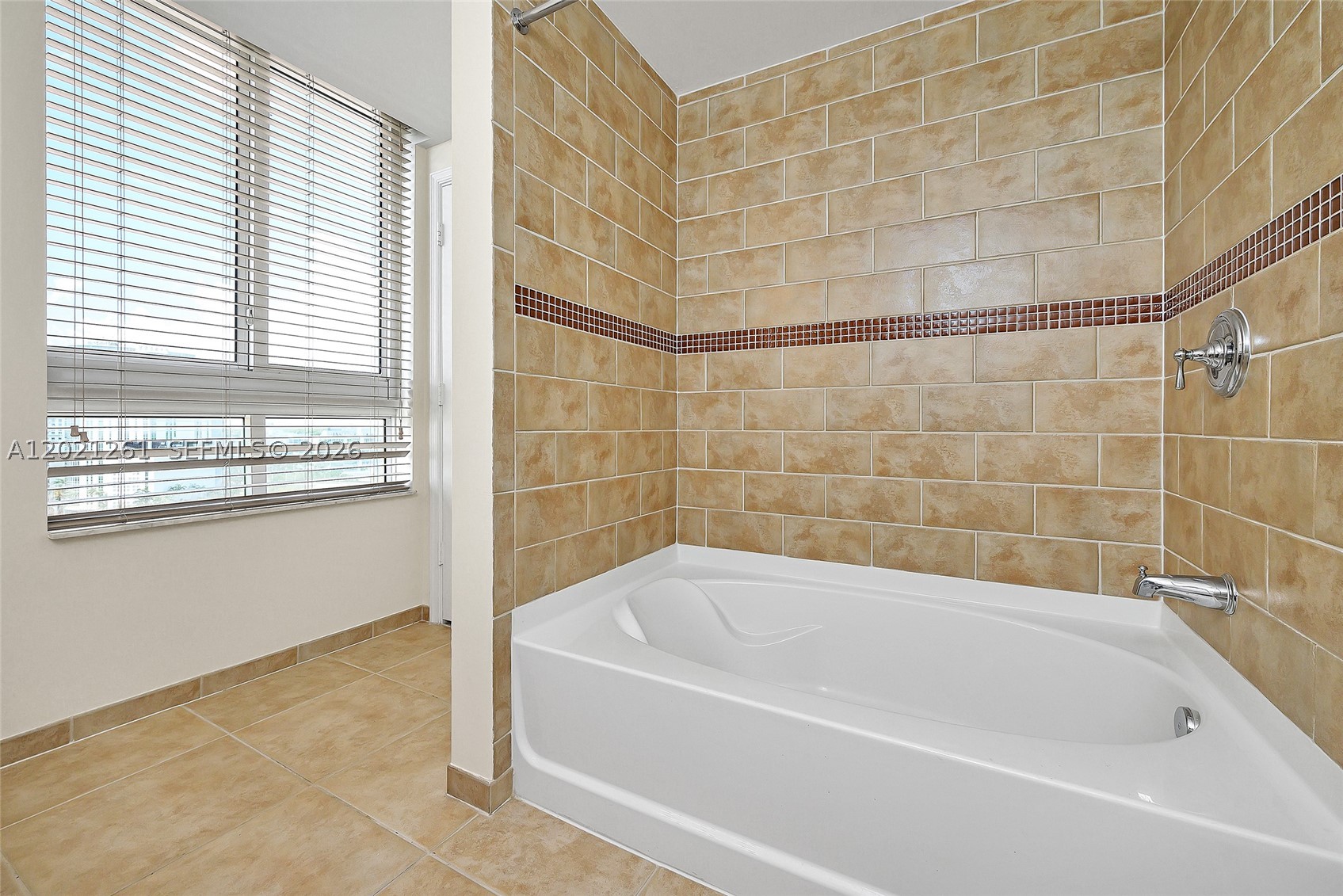 7350 SW 89th St #1410S, Miami FL 33156