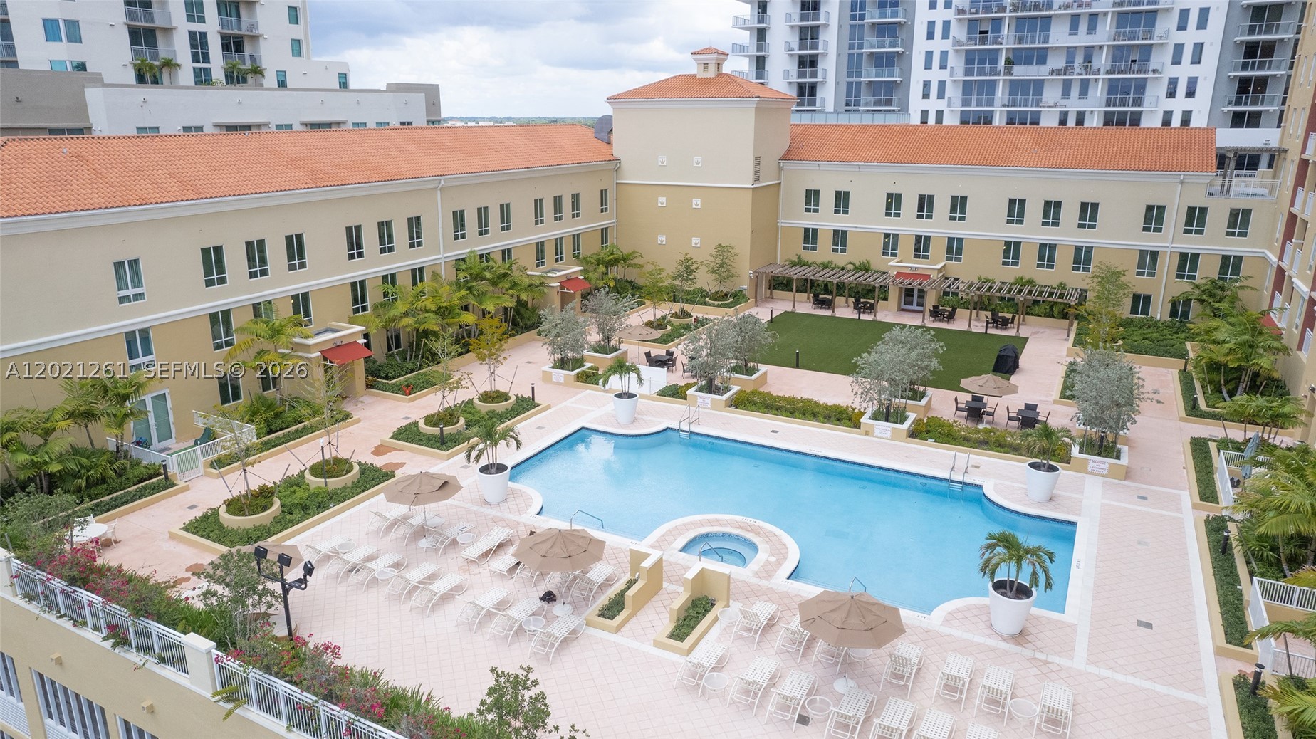 7350 SW 89th St #1410S, Miami FL 33156