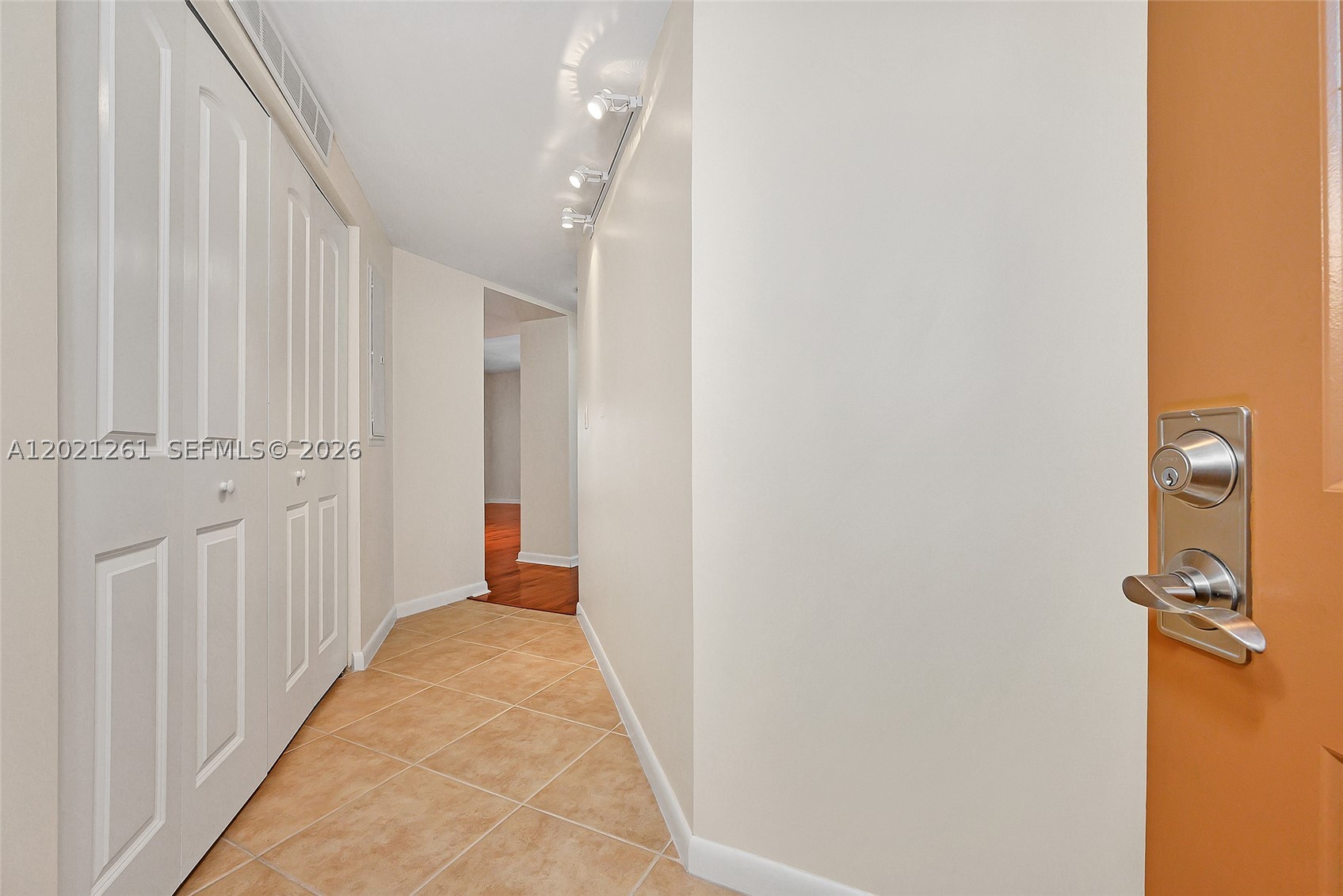 7350 SW 89th St #1410S, Miami FL 33156