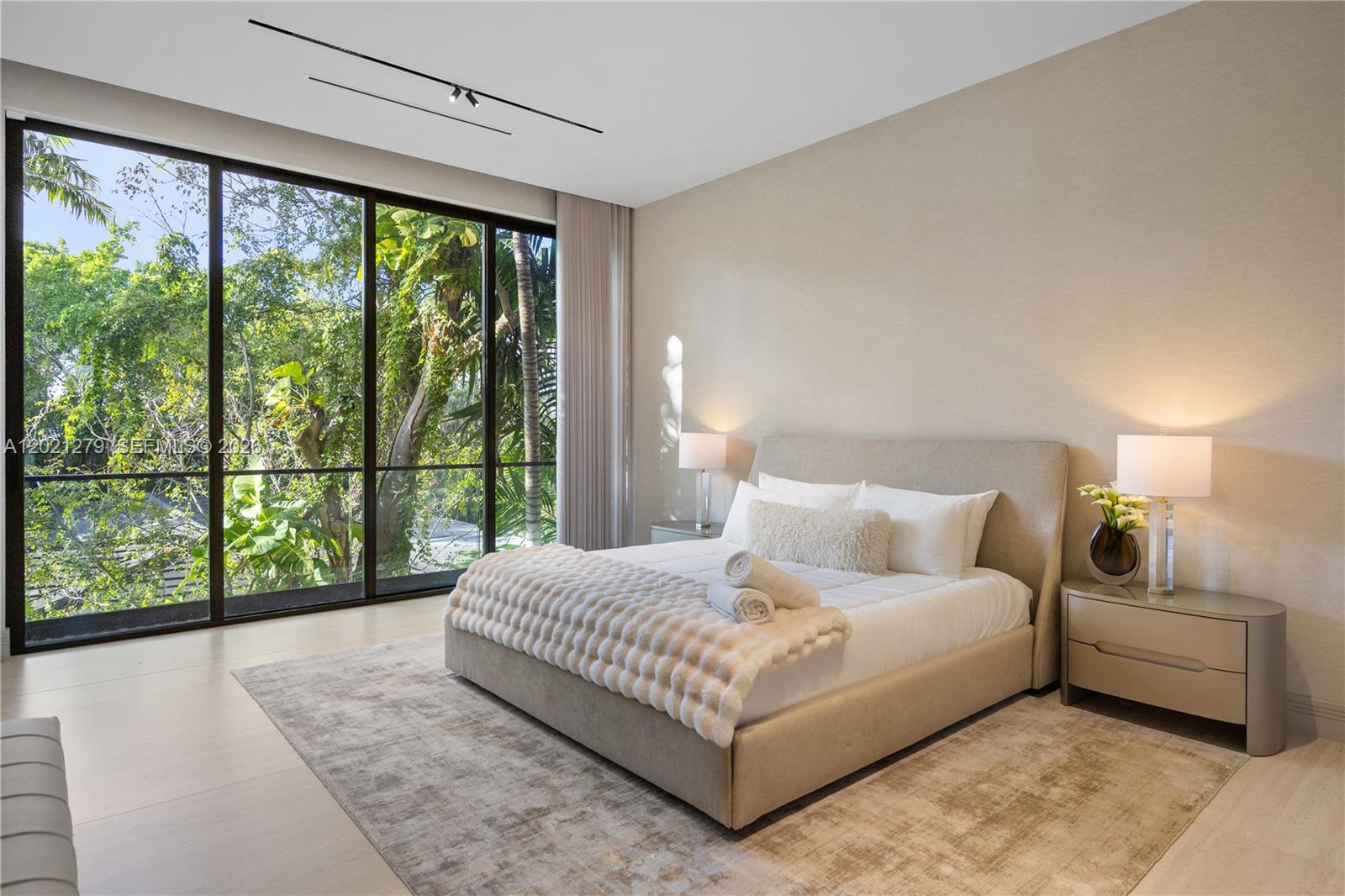 905 Belle Meade Island Dr, Miami FL 33138