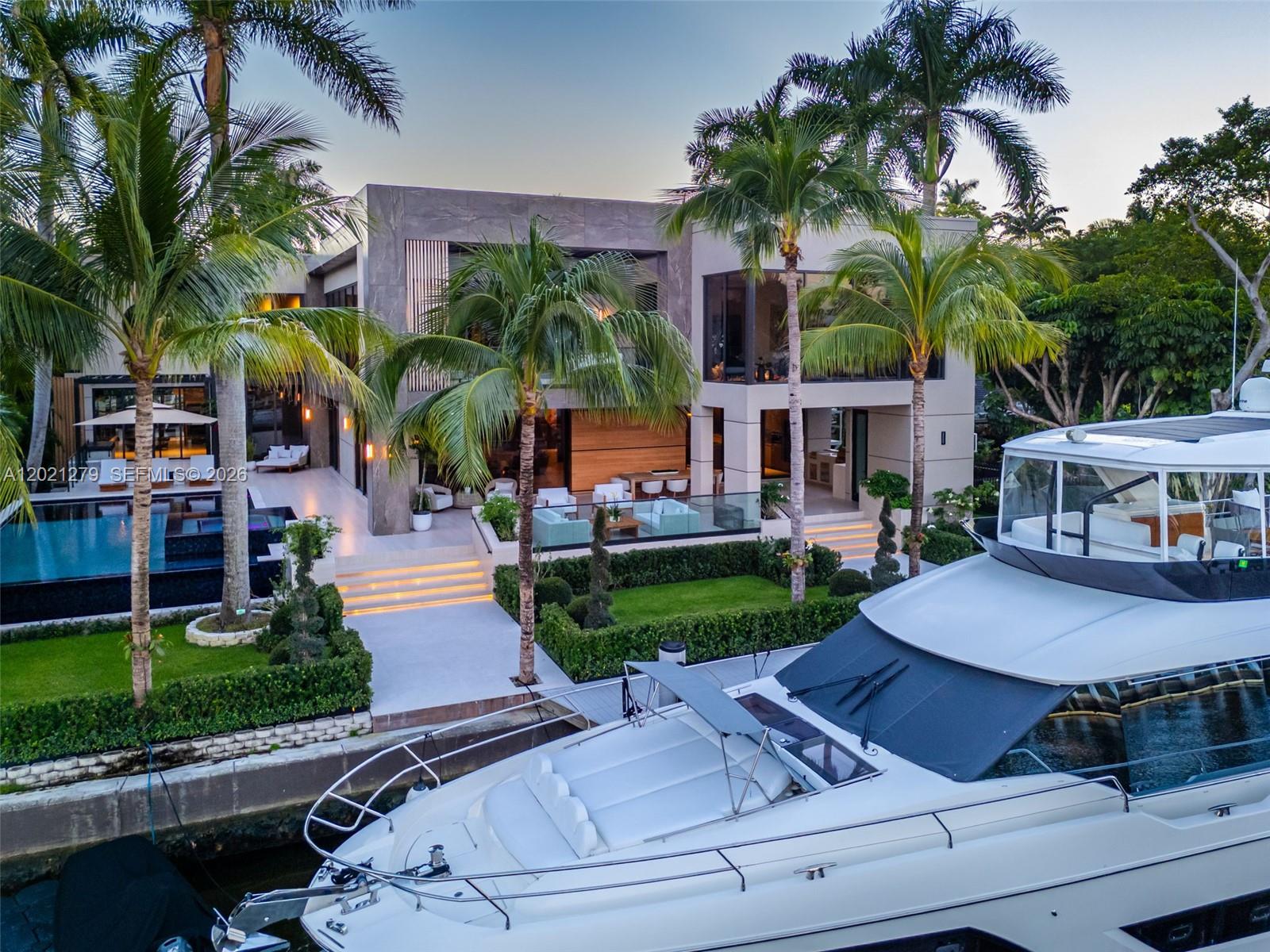 905 Belle Meade Island Dr, Miami FL 33138