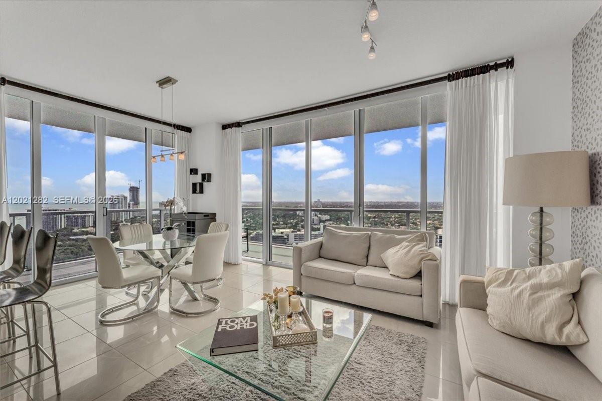 79 SW 12th St #3401-S, Miami FL 33130