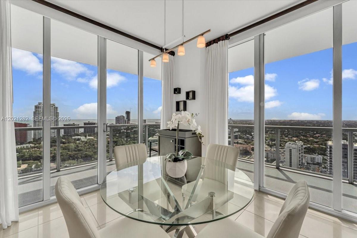 79 SW 12th St #3401-S, Miami FL 33130