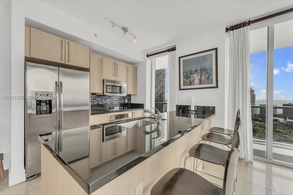 79 SW 12th St #3401-S, Miami FL 33130