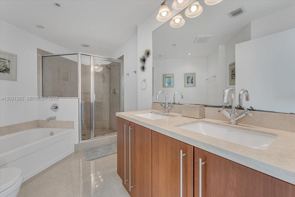 79 SW 12th St #3401-S, Miami FL 33130
