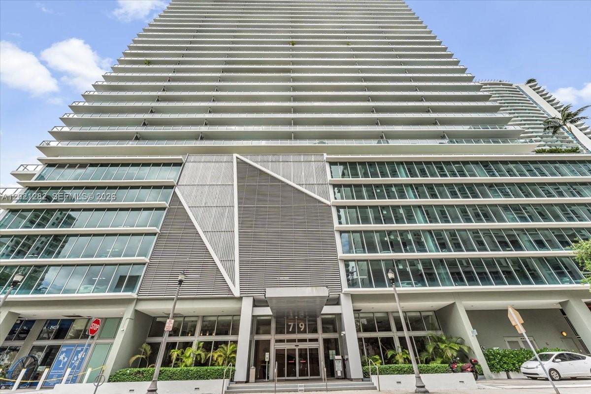 79 SW 12th St #3401-S, Miami FL 33130