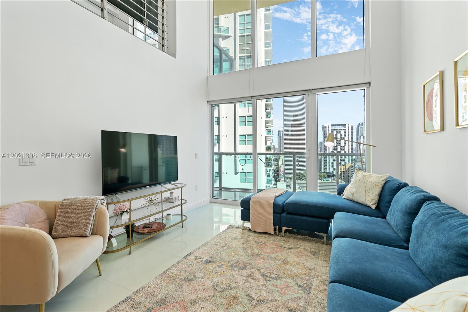 41 SE 5th St #1609, Miami FL 33131