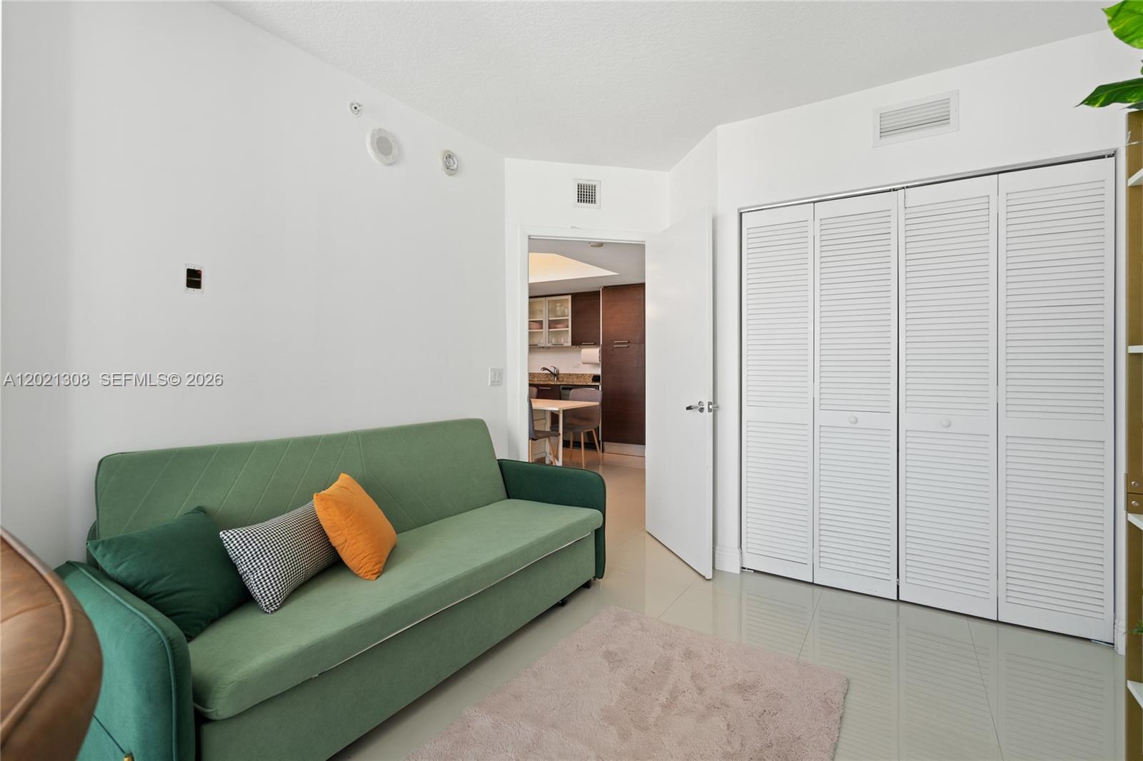 41 SE 5th St #1609, Miami FL 33131