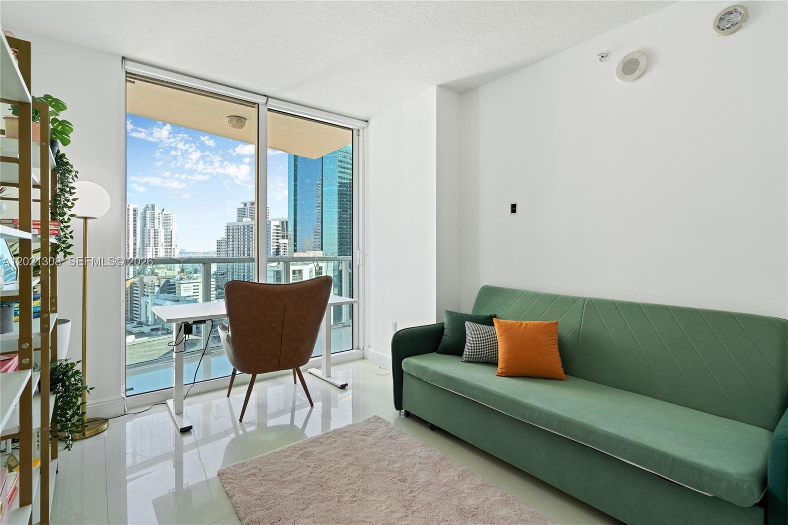 41 SE 5th St #1609, Miami FL 33131