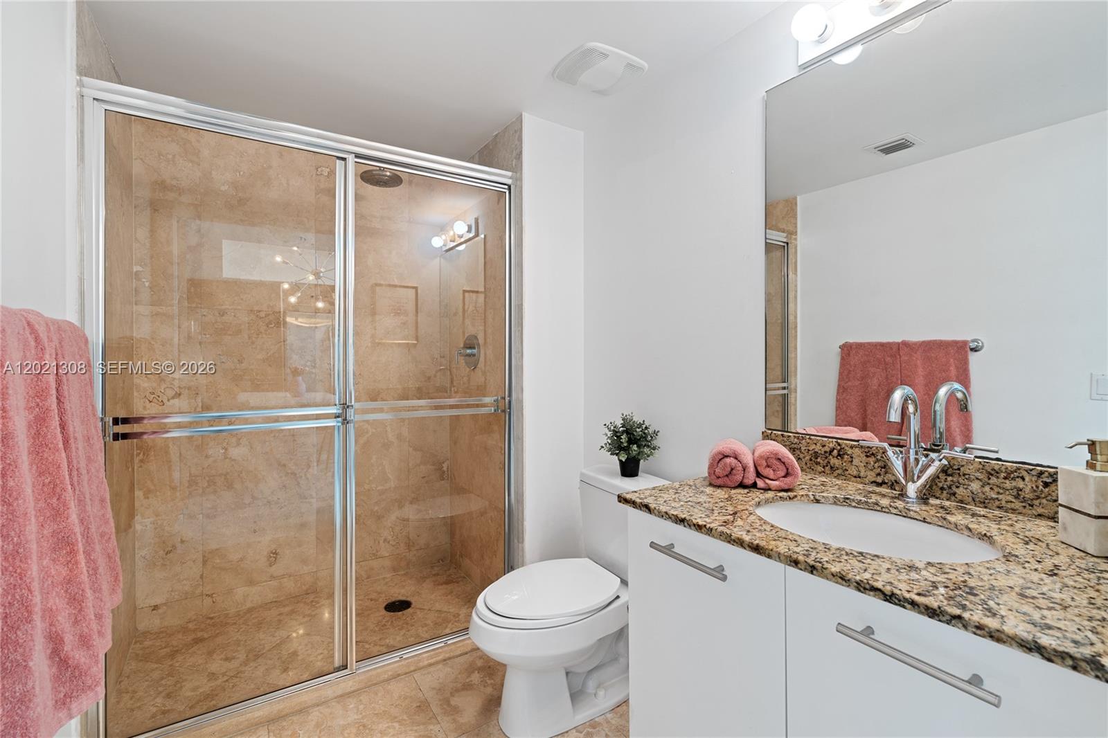 41 SE 5th St #1609, Miami FL 33131