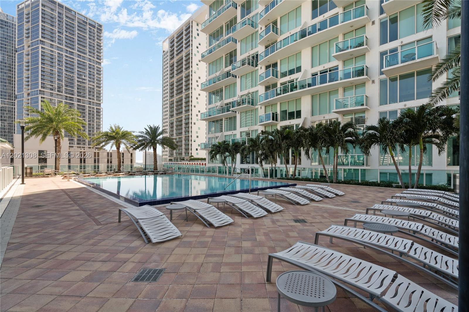 41 SE 5th St #1609, Miami FL 33131