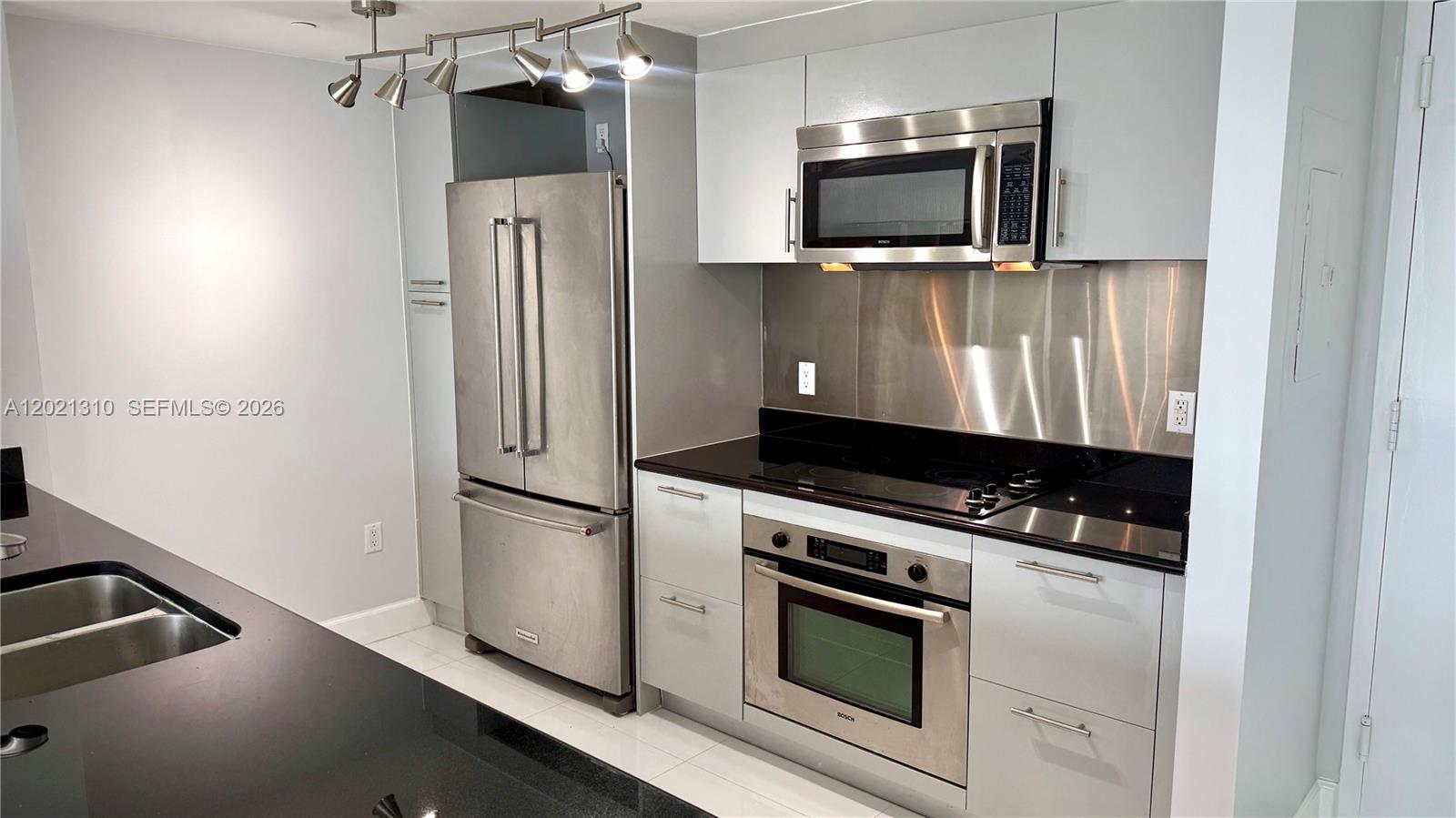 50 Biscayne Blvd #2501, Miami FL 33132