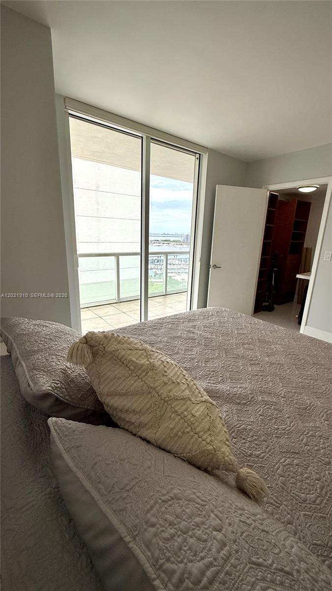 50 Biscayne Blvd #2501, Miami FL 33132