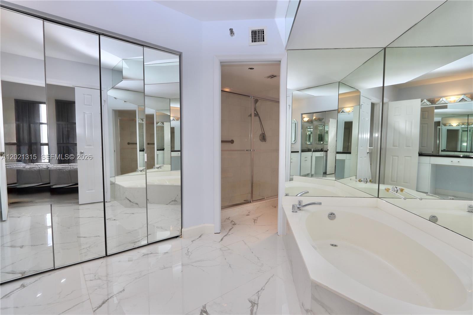 3530 Mystic Pointe Dr #2510, Aventura FL 33180