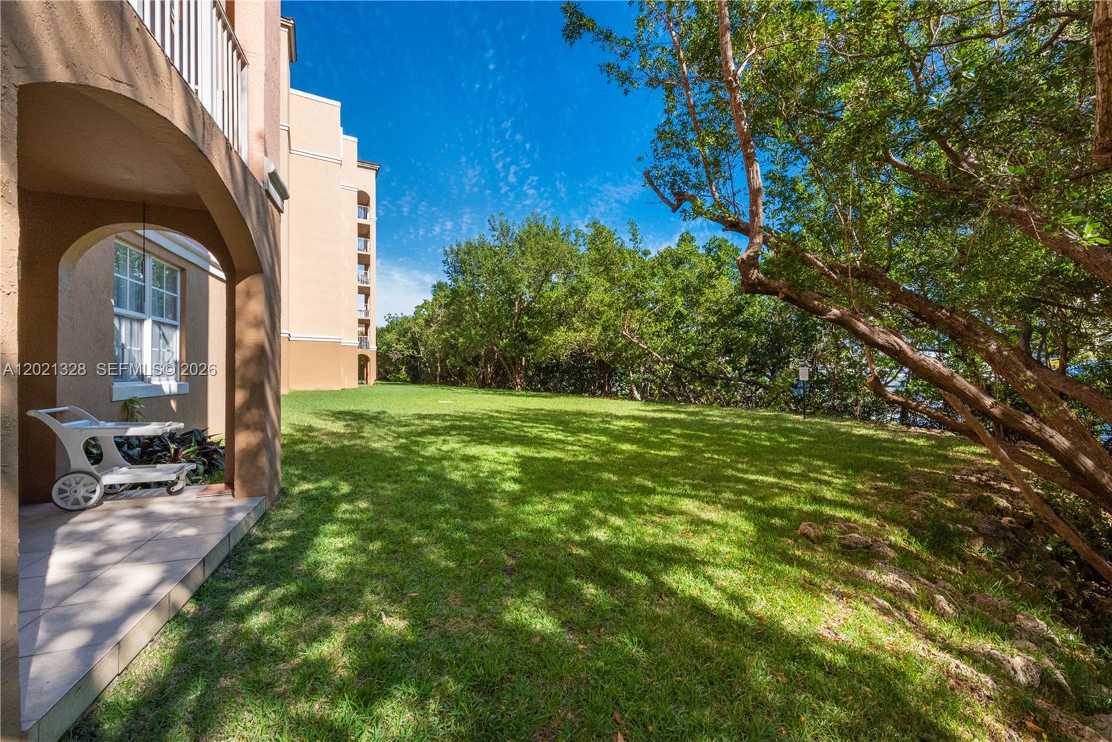 19601 E Country Club Dr #7102, Aventura FL 33180