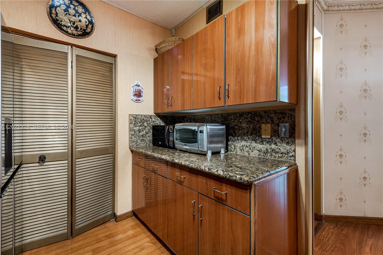 19601 E Country Club Dr #7102, Aventura FL 33180