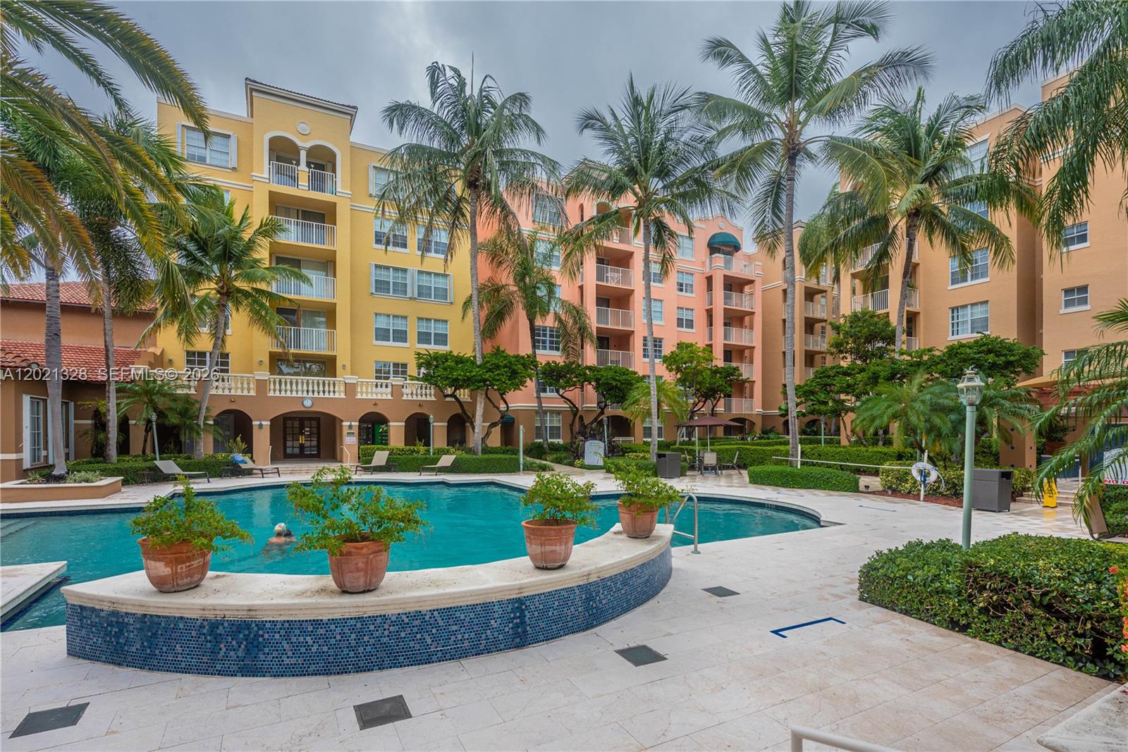 19601 E Country Club Dr #7102, Aventura FL 33180