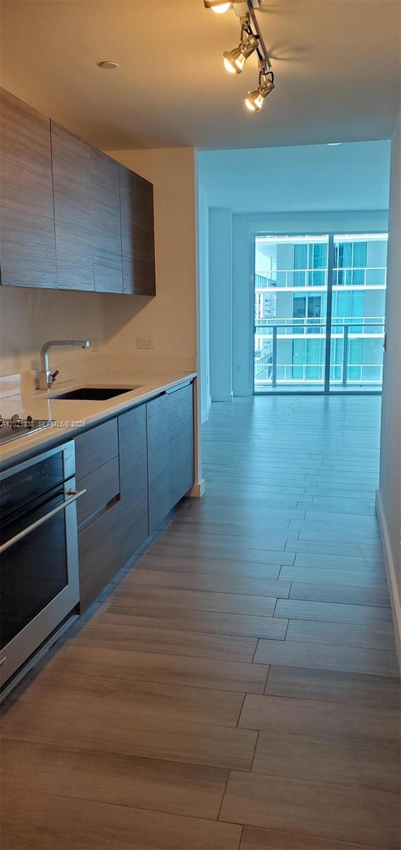 1100 S MIAMI AV #1705, Miami FL 33130