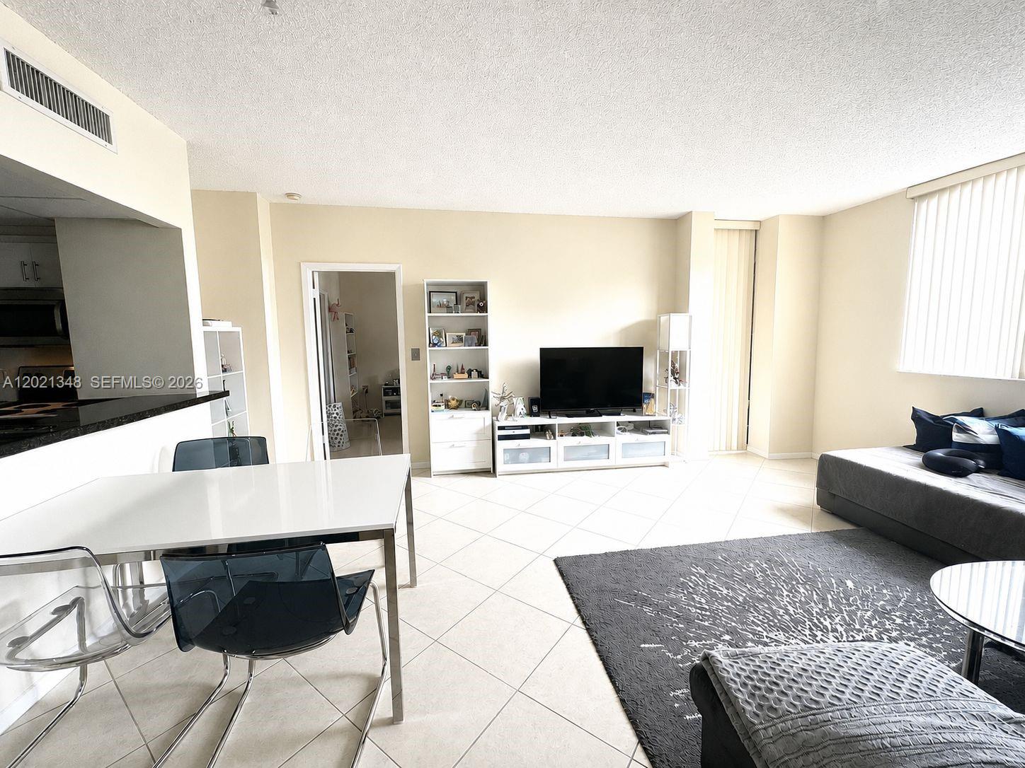540 Brickell Key Dr #1801, Miami FL 33131