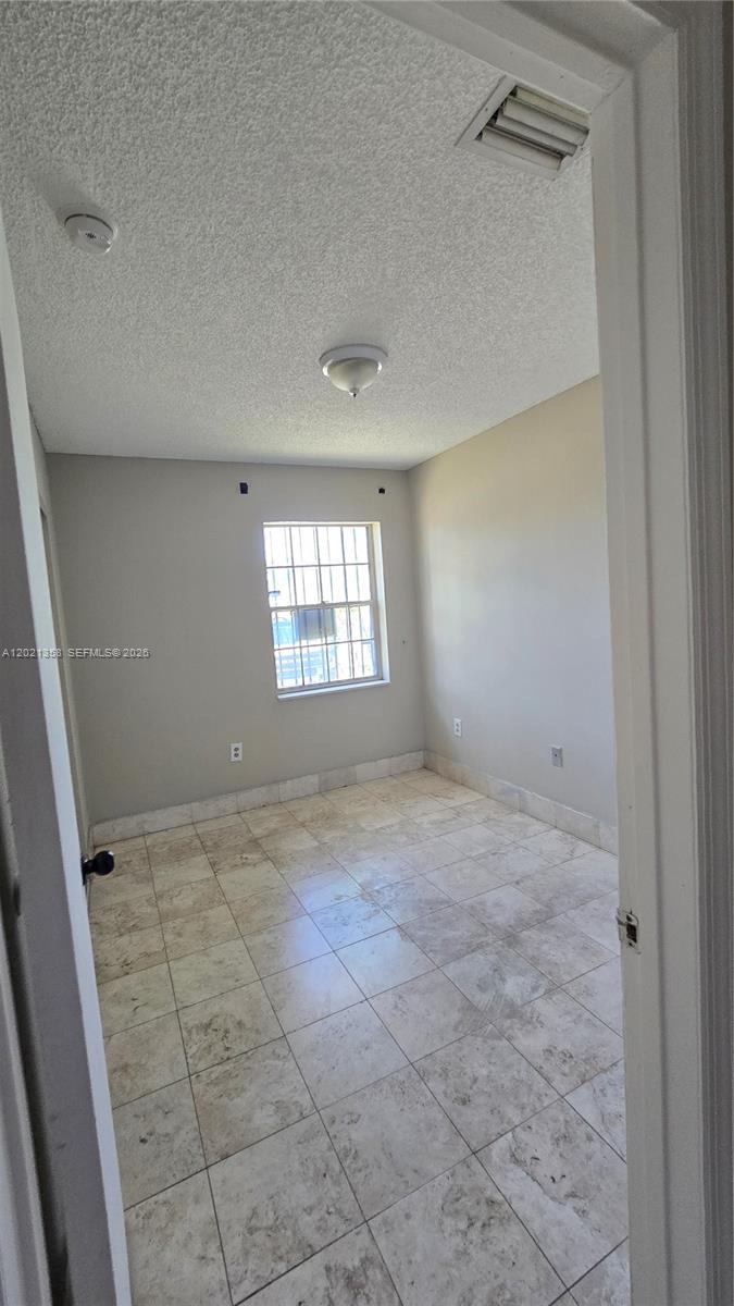 2705 NW 204th Ln, Miami Gardens FL 33056