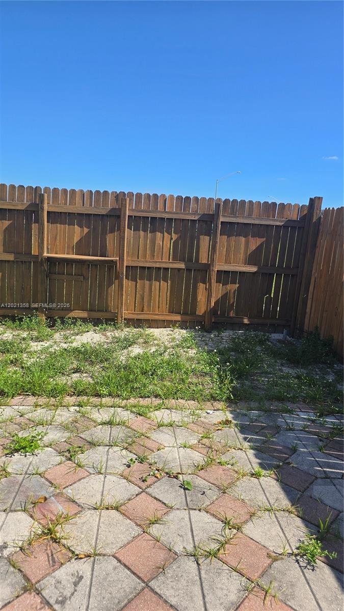 2705 NW 204th Ln, Miami Gardens FL 33056